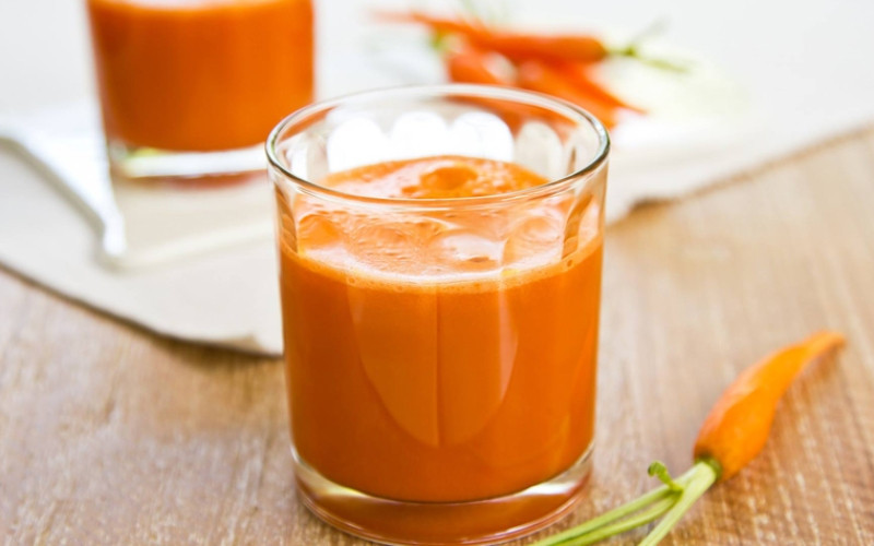 Sử dụng nước ép cà rốt ở dạng nguyên chất nhất