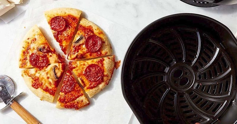 Cách làm bánh pizza có sẵn đế đơn giản này mang đến chiếc bánh thơm ngon, hấp dẫn đến khó cưỡng