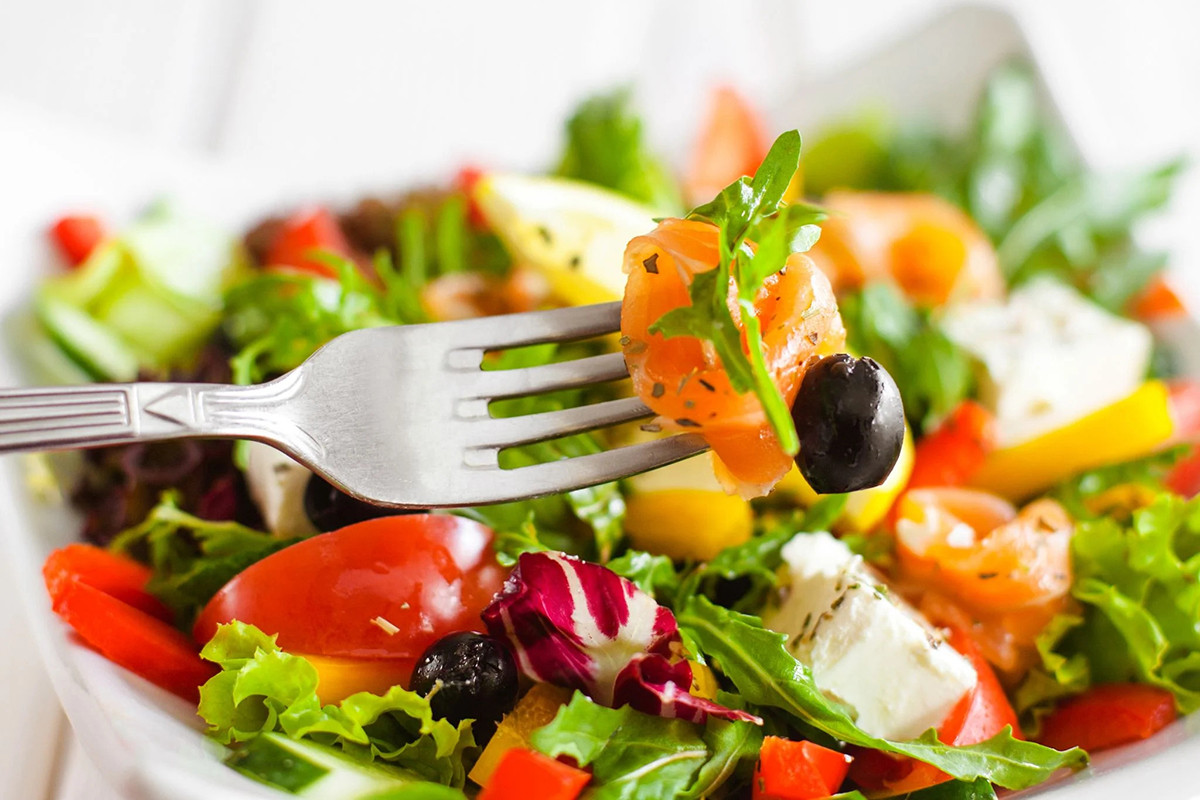 Salad là món ăn thanh mát được nhiều người yêu thích