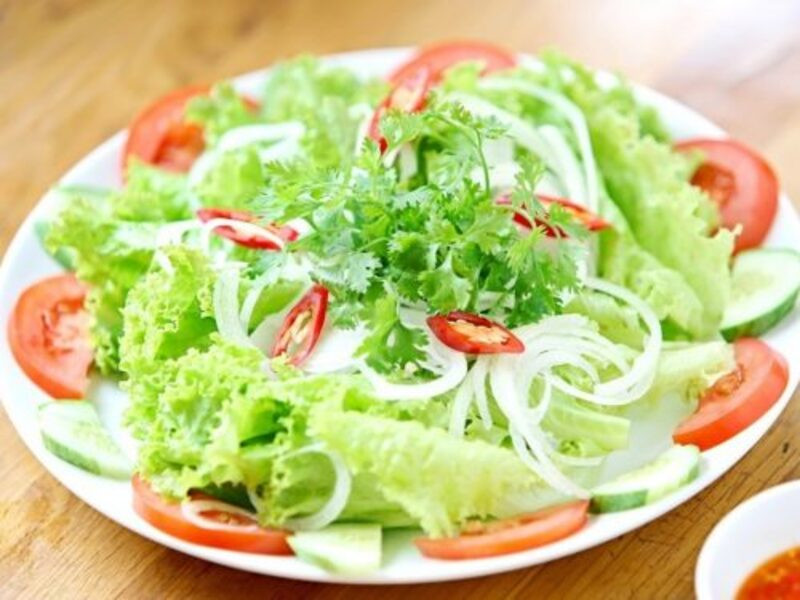 Salad trộn dầu giấm được biết đến là món ăn tốt cho sức khoẻ