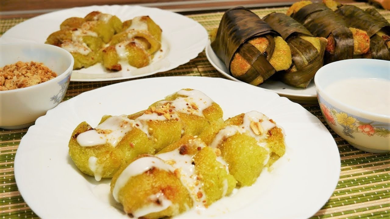 Những miếng chuối nướng bọc nếp thơm lừng